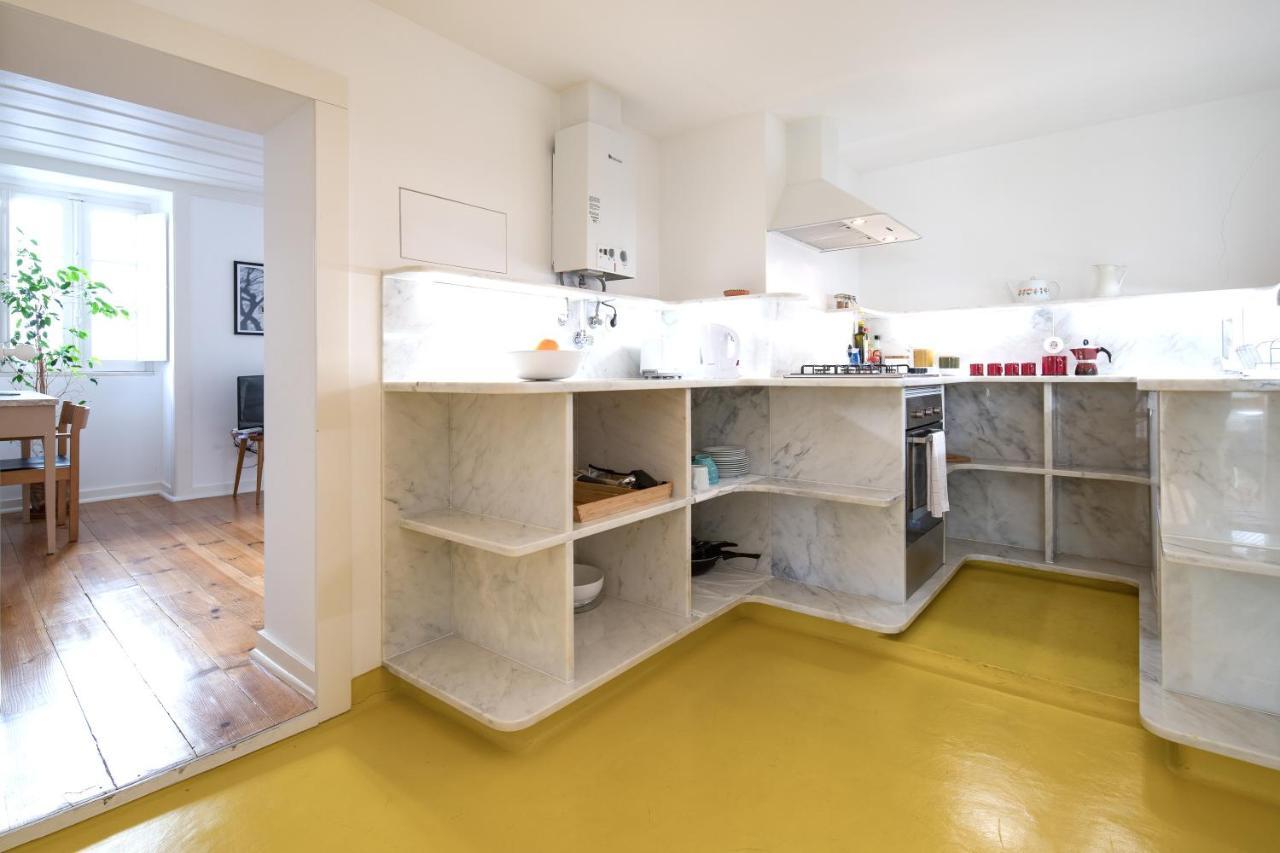 Alfama Casa Amarela Lägenhet Lisboa Exteriör bild